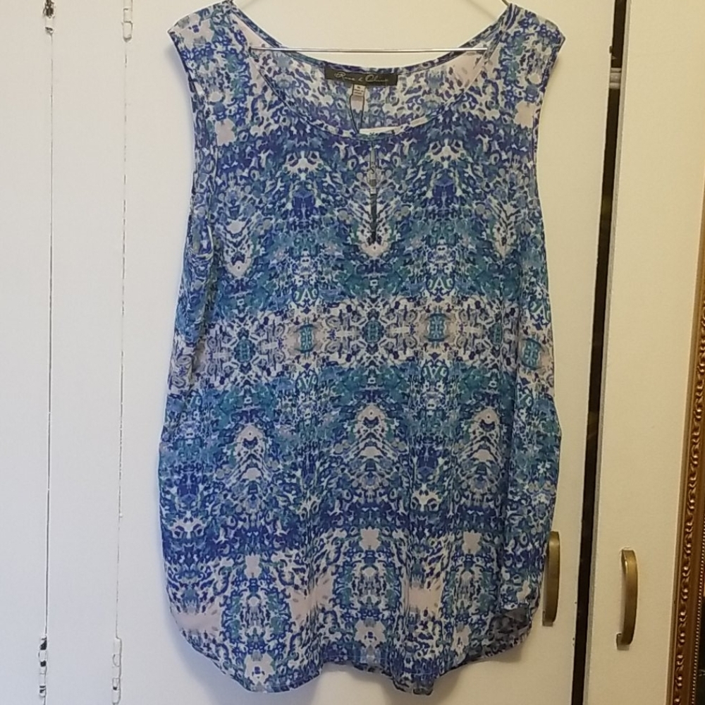 2/$15  Blue pattern tank top by Rose & Olive